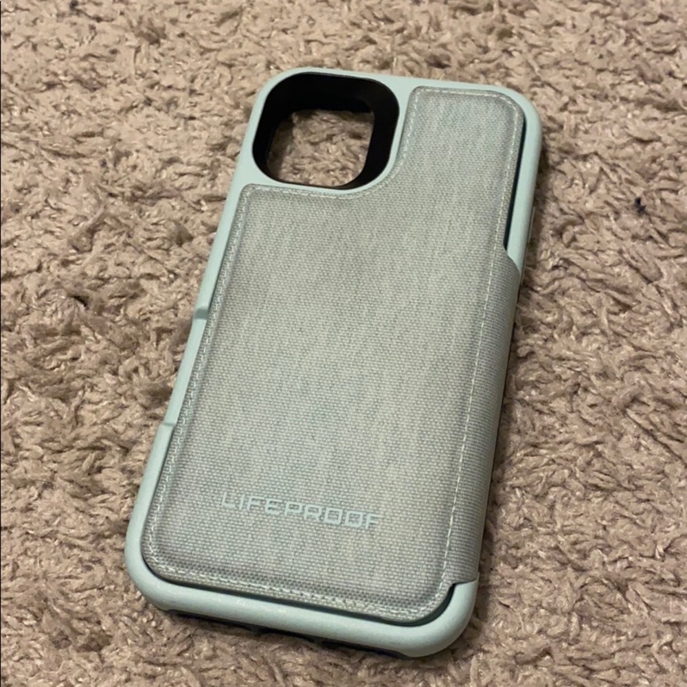 iPhone 11 lifeproof wallet case